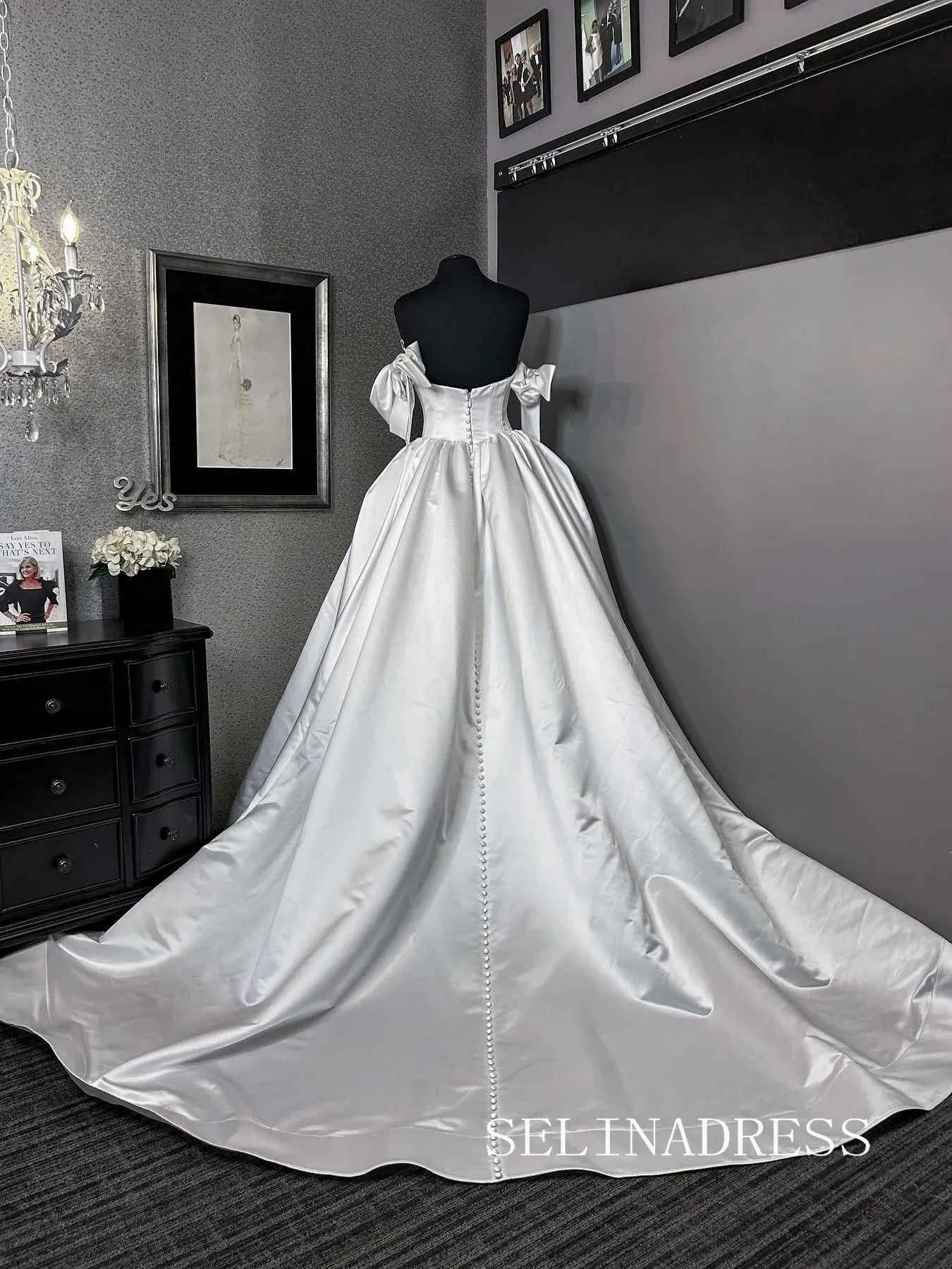 A-line Off-the-shoulder White Wedding Dress Rustic Cheap Bridal Gowns TKL3049