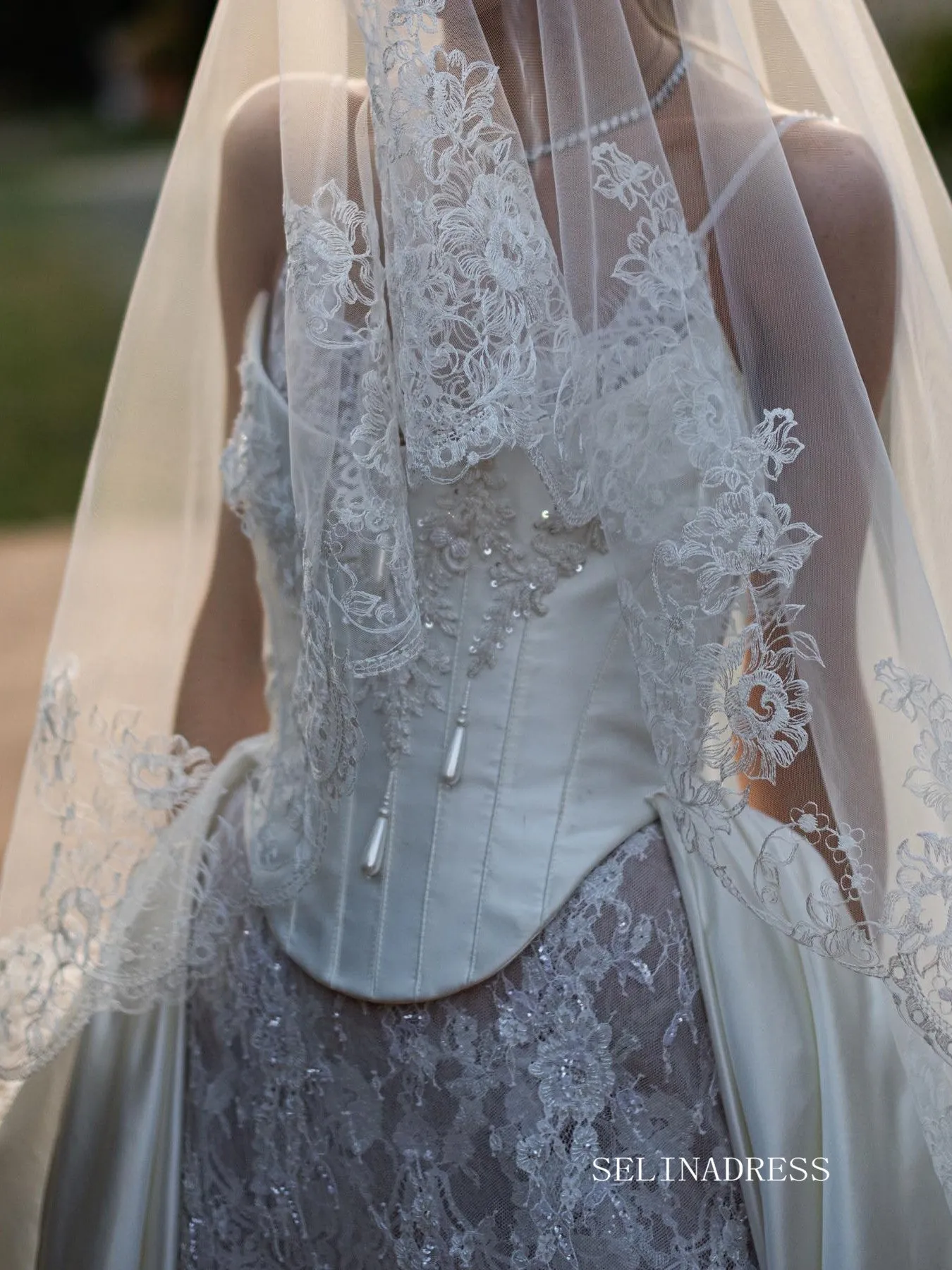 Amazing Spaghetti Straps Lace Wedding Dresses LKO015